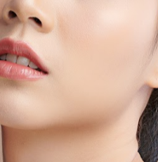 Brightens & Revitalizes Dull Skin